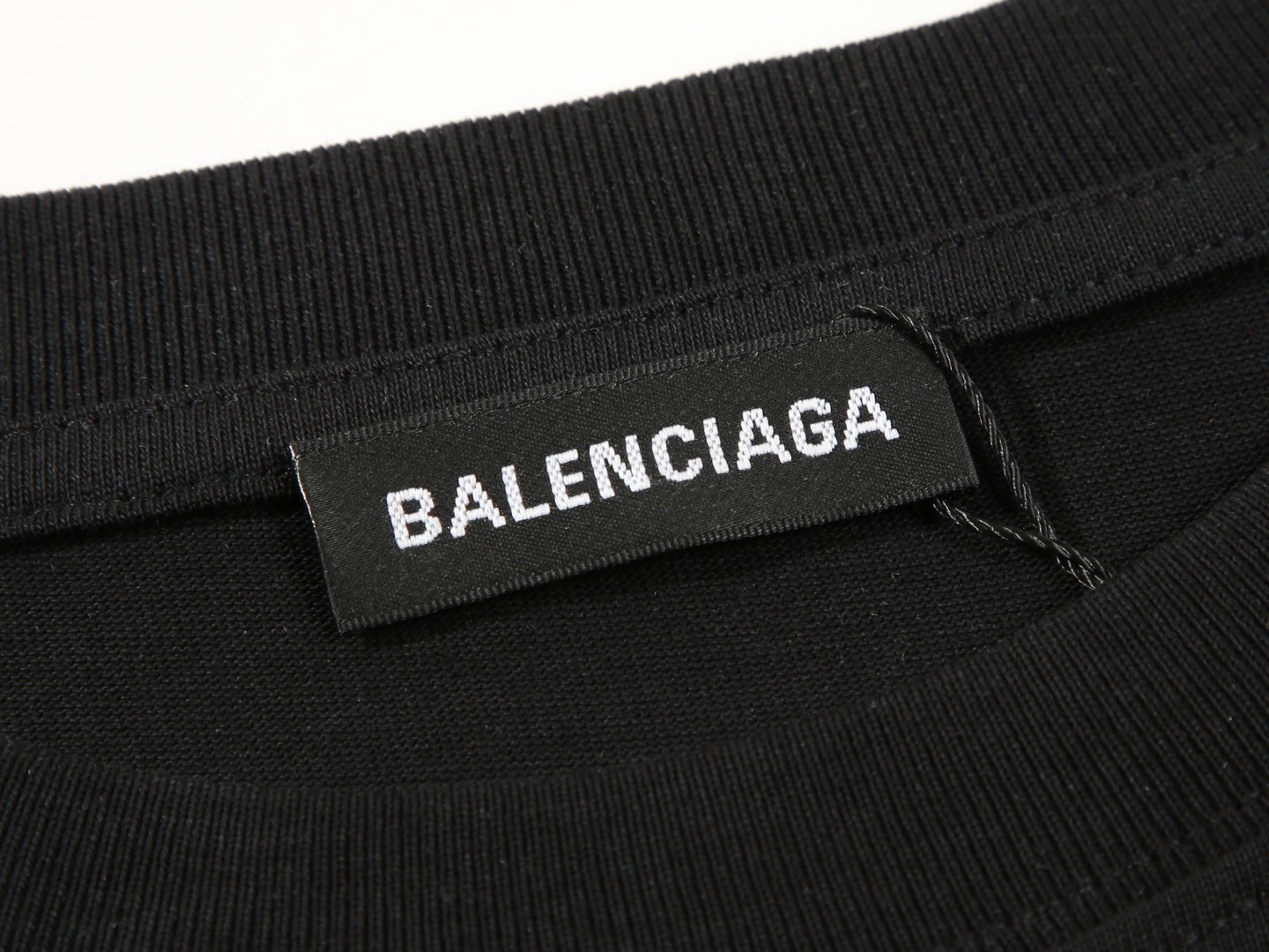 【2026】【BALENCIAGA   公式旗艦店】バレンシアガ  Tシャツ ご好評に付き再入荷！-BRAND OFF