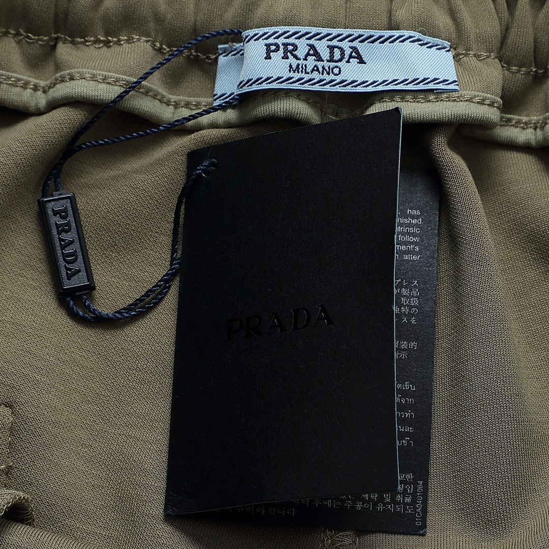 【PRADA  公式旗艦店】プラダ  ショートパンツ  ご好評に付き再入荷！-BRAND OFF