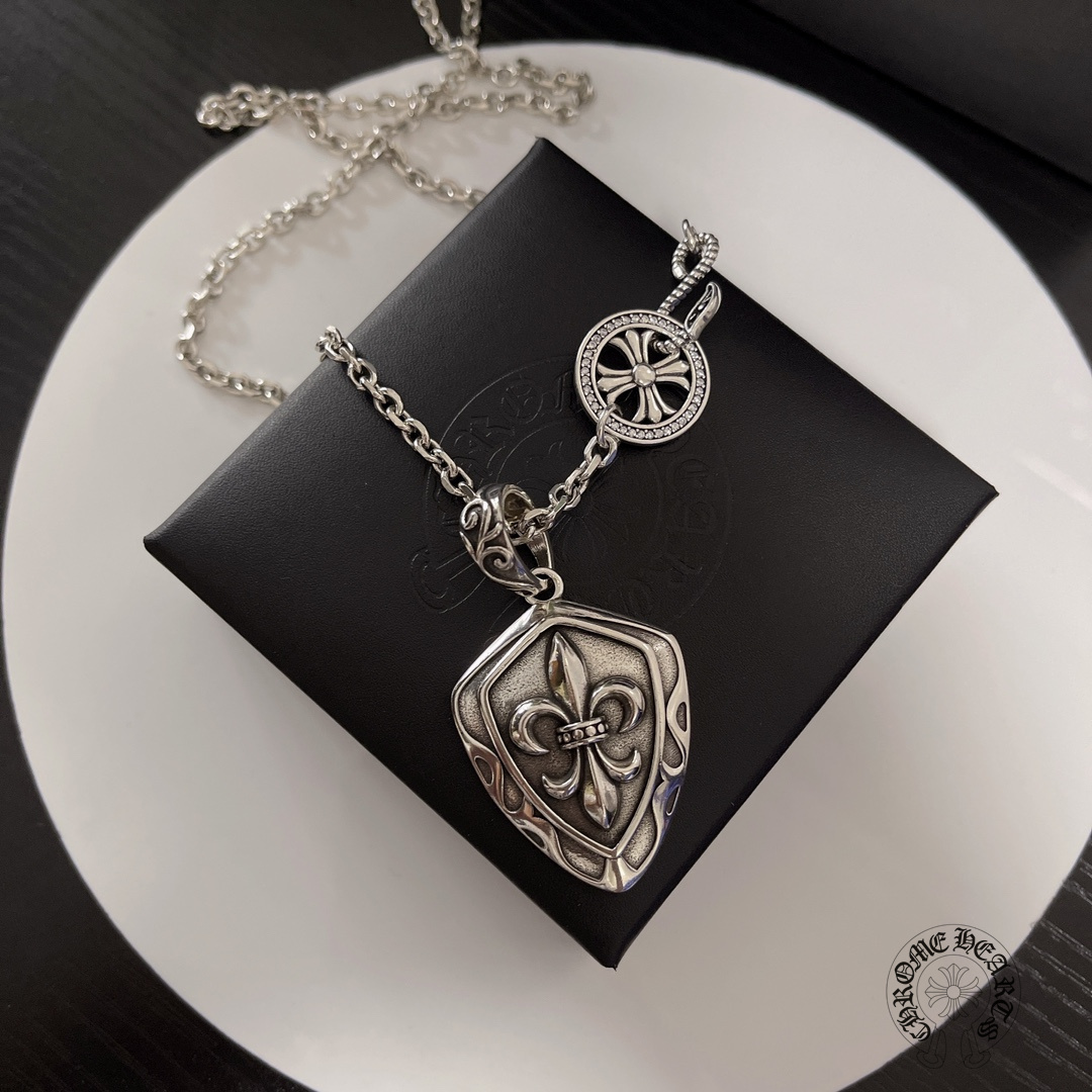 【CHROME HEARTS】クロムハーツ、新しいネックレス万能シンプルファッションオーナメント 2471-BRAND OFF