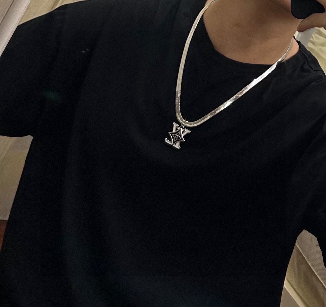 【LOUIS VUITTON】ネックレス、新しいネックレス万能シンプルファッションオーナメント  2472-BRAND OFF