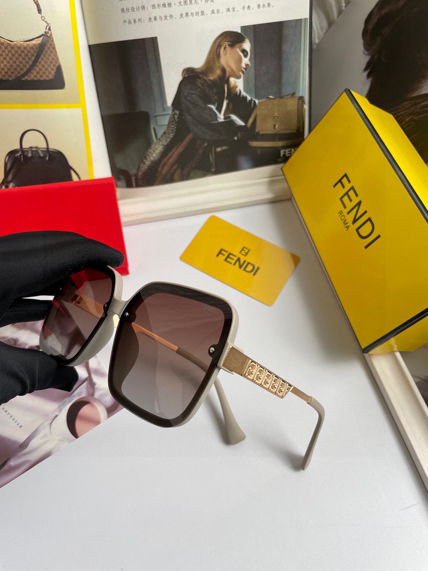 FENDI(フェンディ ) サングラス 24706-BRAND OFF