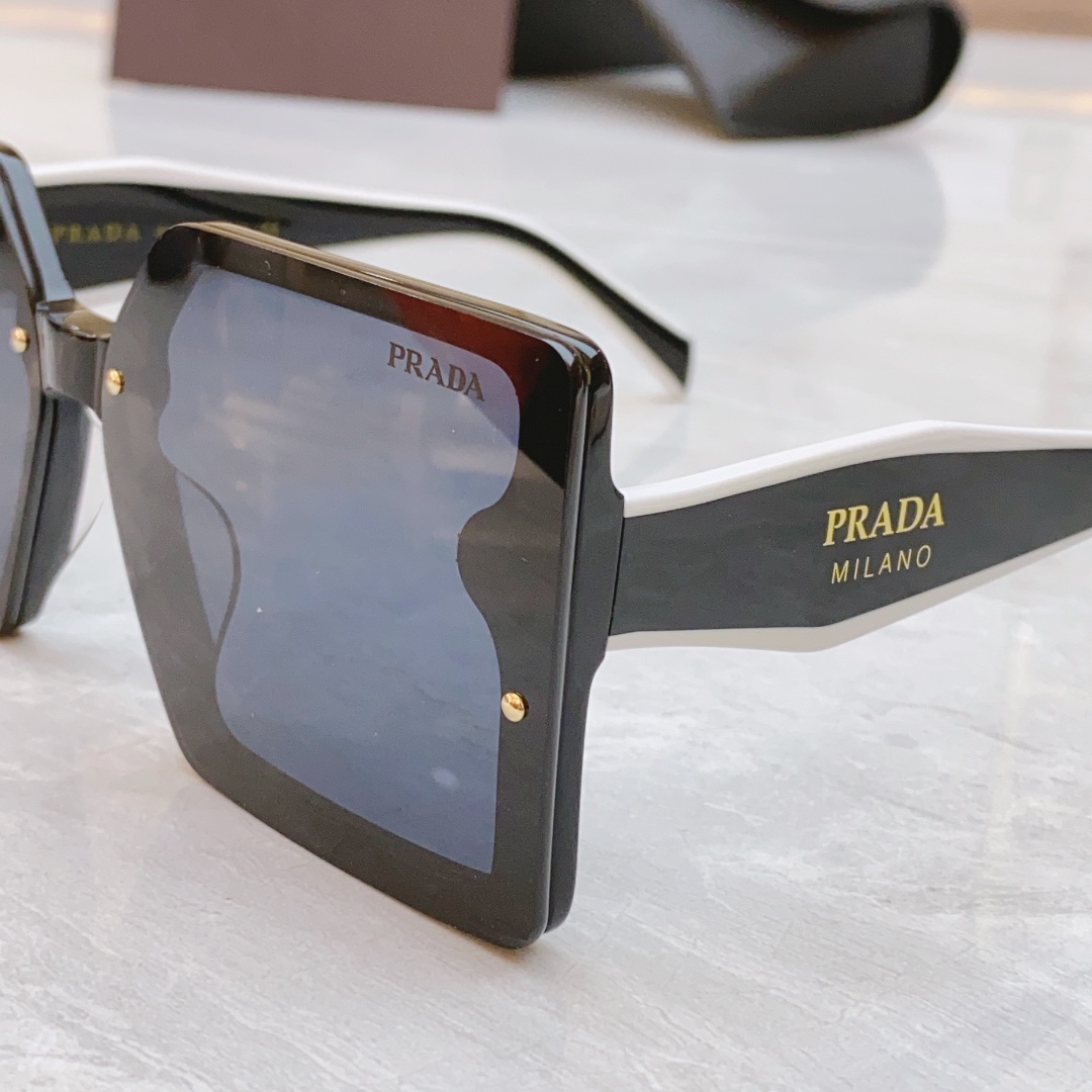 PRADA (  プラダ ) サングラス-BRAND OFF