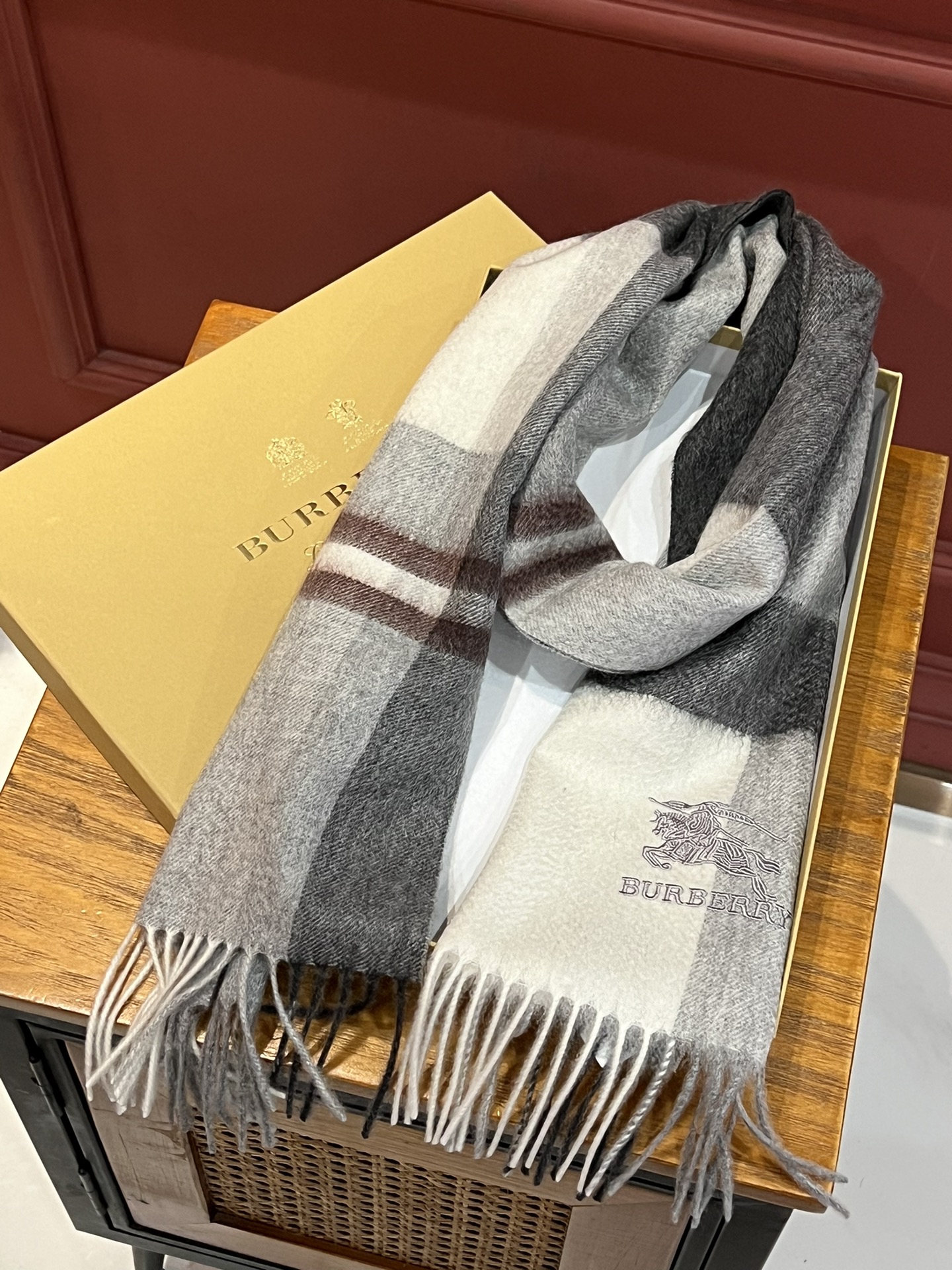 【BURBERRY  バーバリー】スカーフ32*180CM  241108-BRAND OFF
