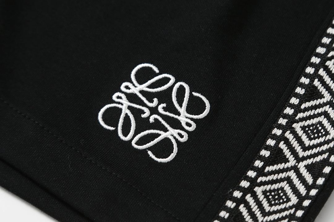 【 LOEWE 公式旗艦店】ロエベ    ショートパンツ  ご好評に付き再入荷！-BRAND OFF