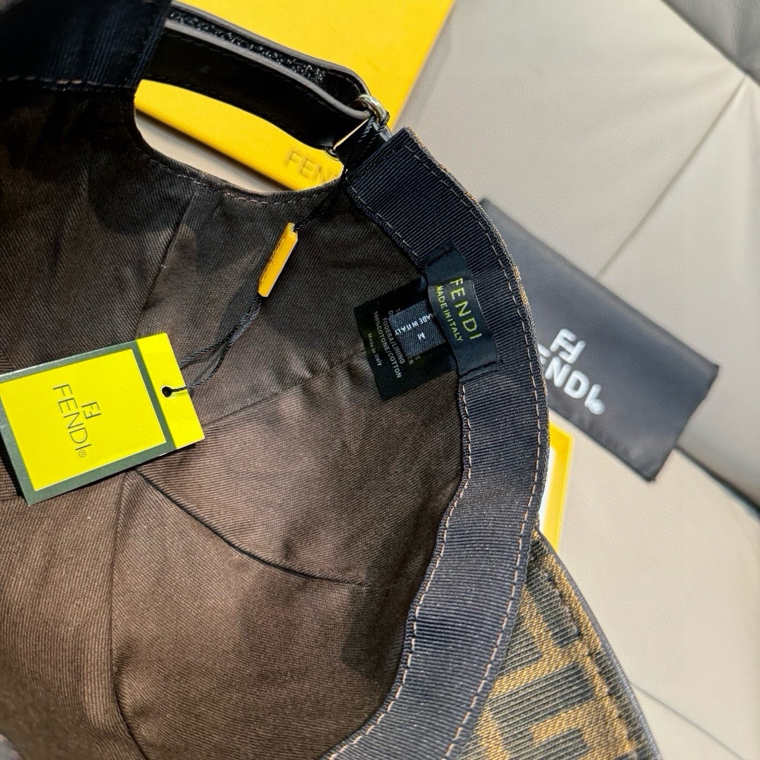 【2026】【FENDI  フェンディ】【数量限定】 野球帽 / ハット   241125-BRAND OFF
