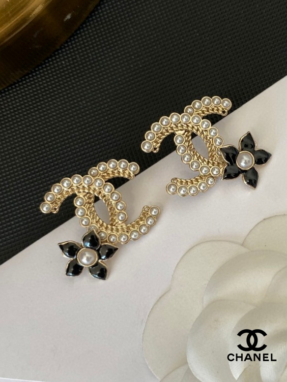【CHANEL 】 シャネル   ファッションスタイルのイヤリング-BRAND OFF
