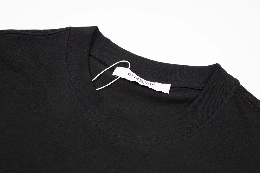 【2026】【GIVENCHY 公式旗艦店】ジバンシー   Tシャツ ご好評に付き再入荷！-BRAND OFF