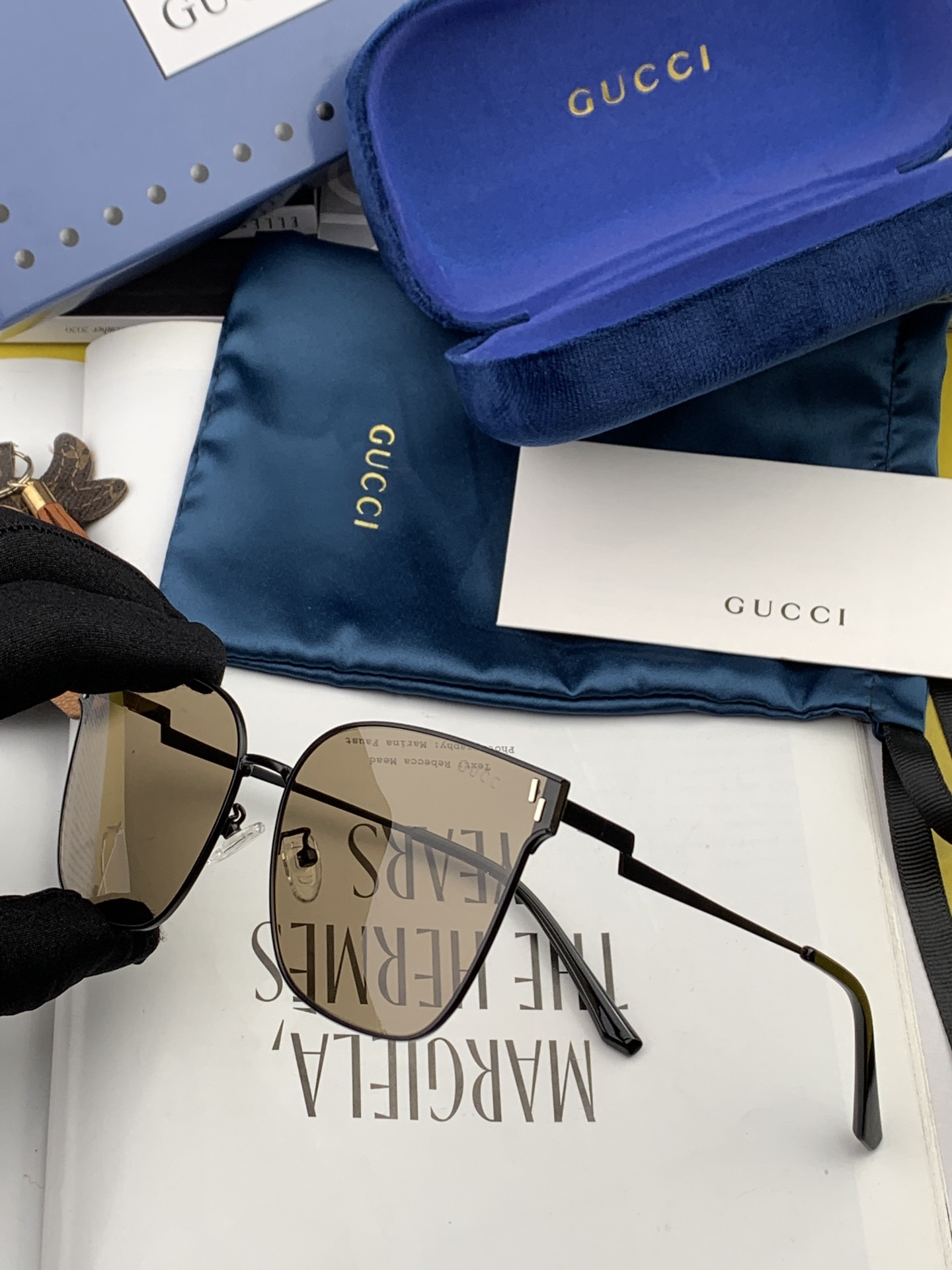 GUCCI(クッチ ) サングラス-BRAND OFF