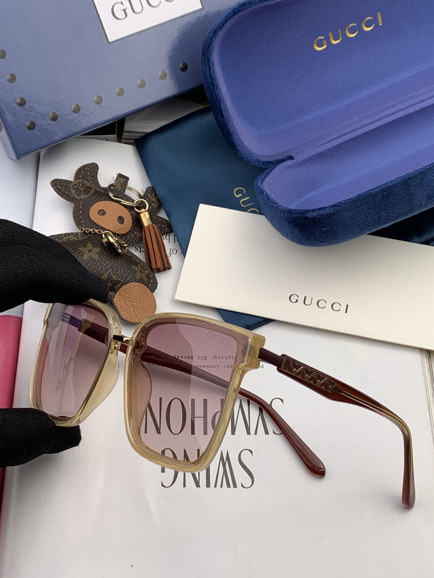 GUCCI(クッチ ) サングラス-BRAND OFF