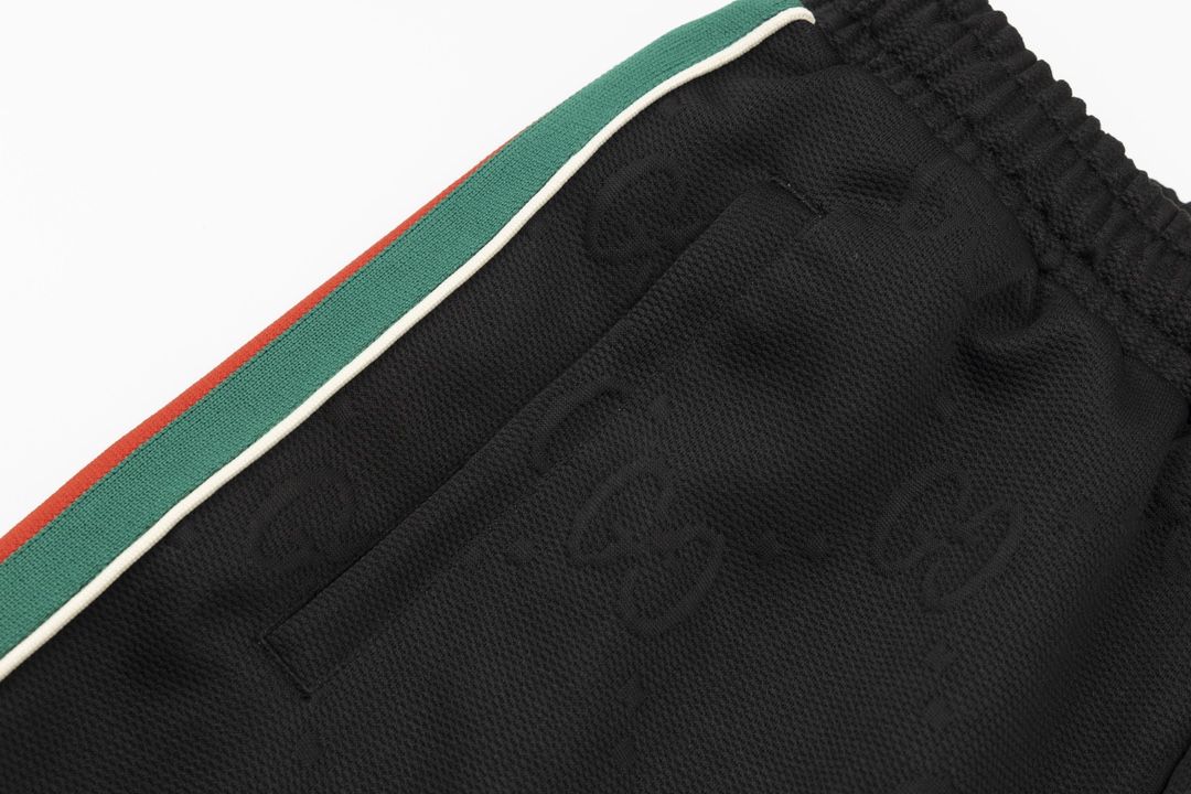 【GUCCI公式旗艦店】クッチ  ショートパンツ  ご好評に付き再入荷！-BRAND OFF