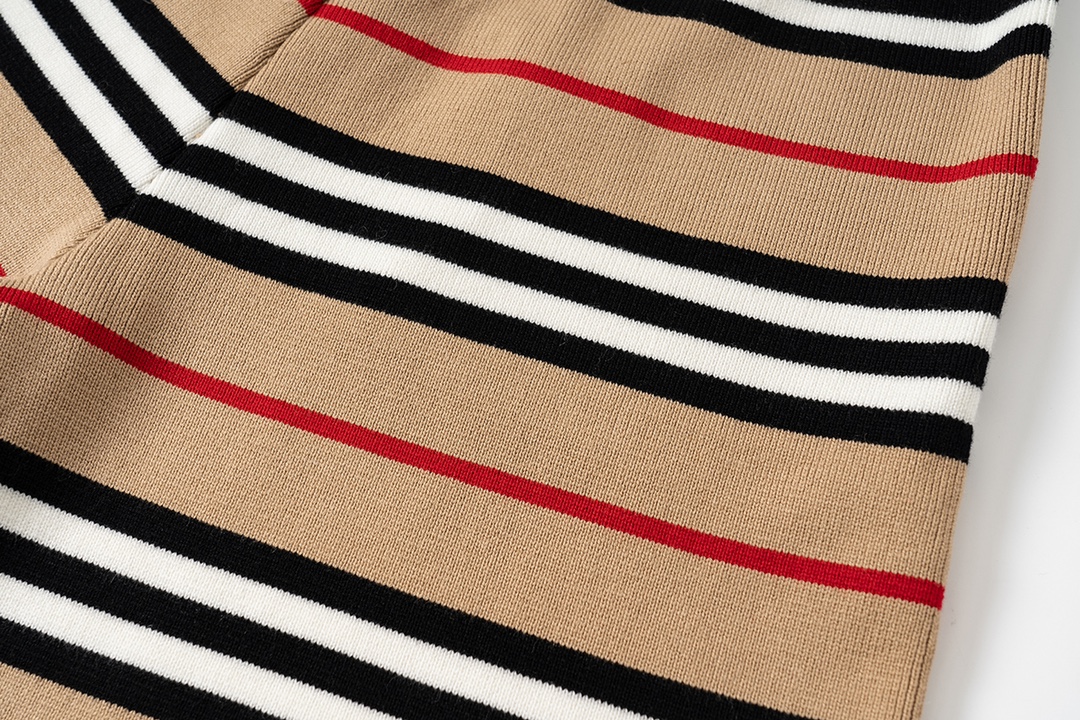 【BURBERRY  公式旗艦店】バーバリー  ショートパンツ  ご好評に付き再入荷！-BRAND OFF