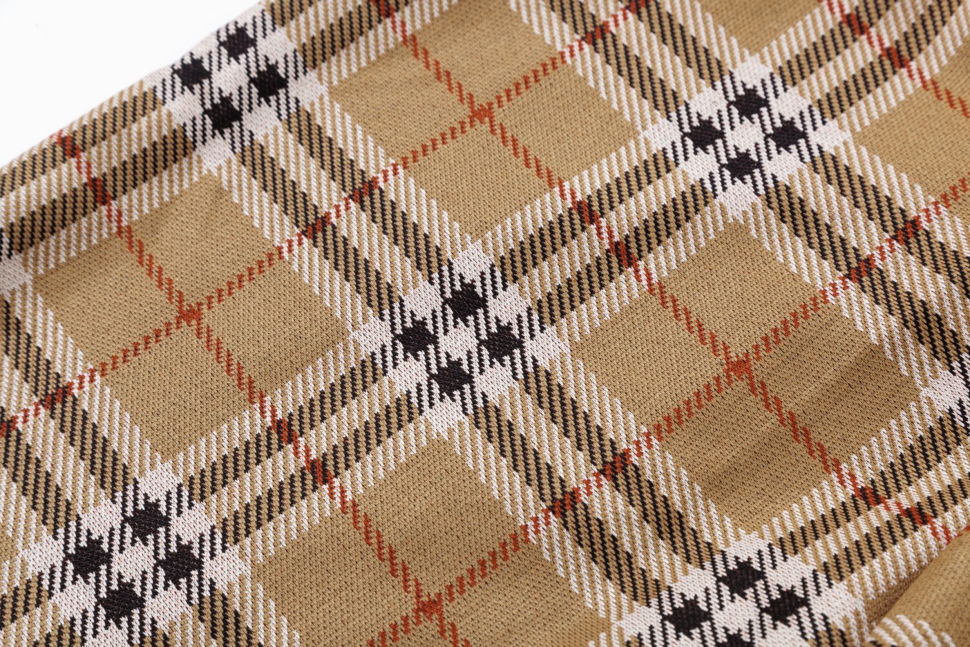 【BURBERRY  公式旗艦店】バーバリー  ショートパンツ  ご好評に付き再入荷！-BRAND OFF