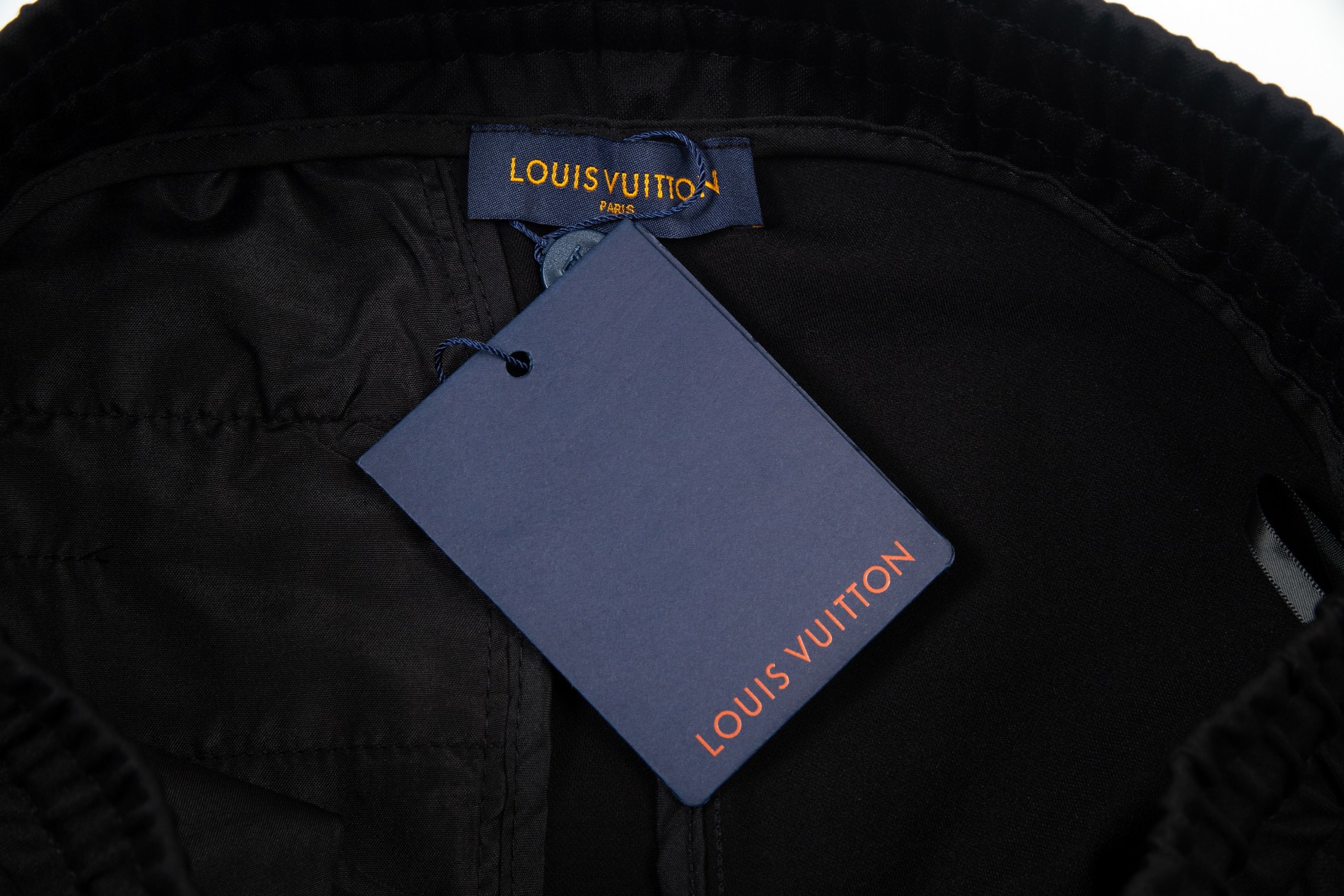 【LOUIS VUITTON 公式旗艦店】ルイヴィトン  ショートパンツご好評に付き再入荷！-BRAND OFF
