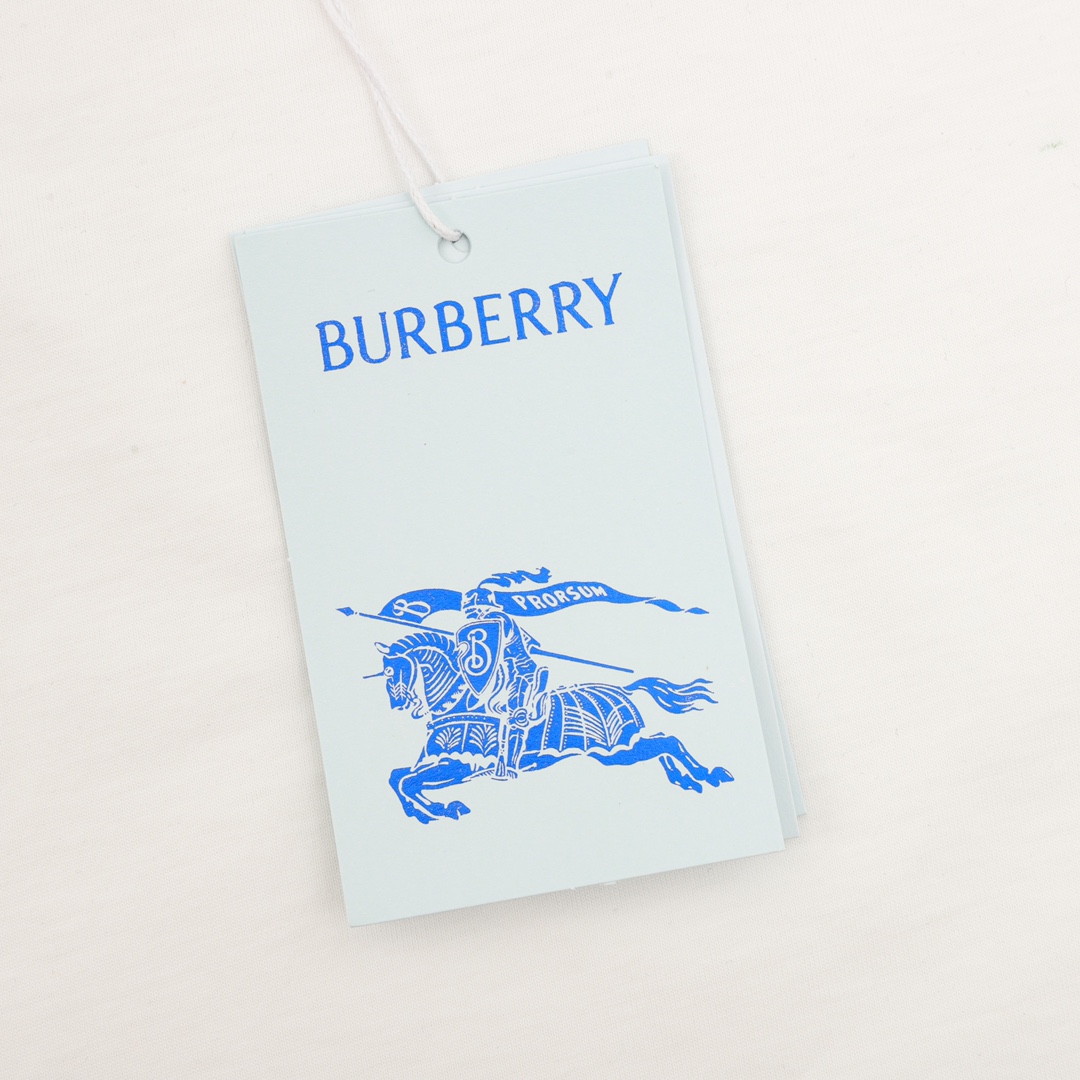【2026】【BURBERRY  公式旗艦店】バーバリー  Tシャツ ご好評に付き再入荷 24627-BRAND OFF