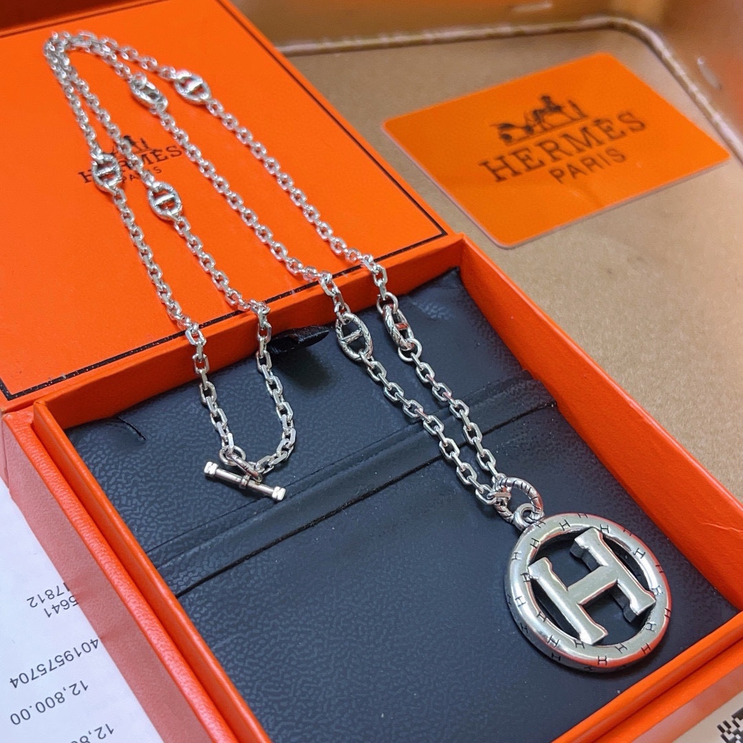 【HERMES】ネックレス、新しいネックレス万能シンプルファッションオーナメント 2473-BRAND OFF