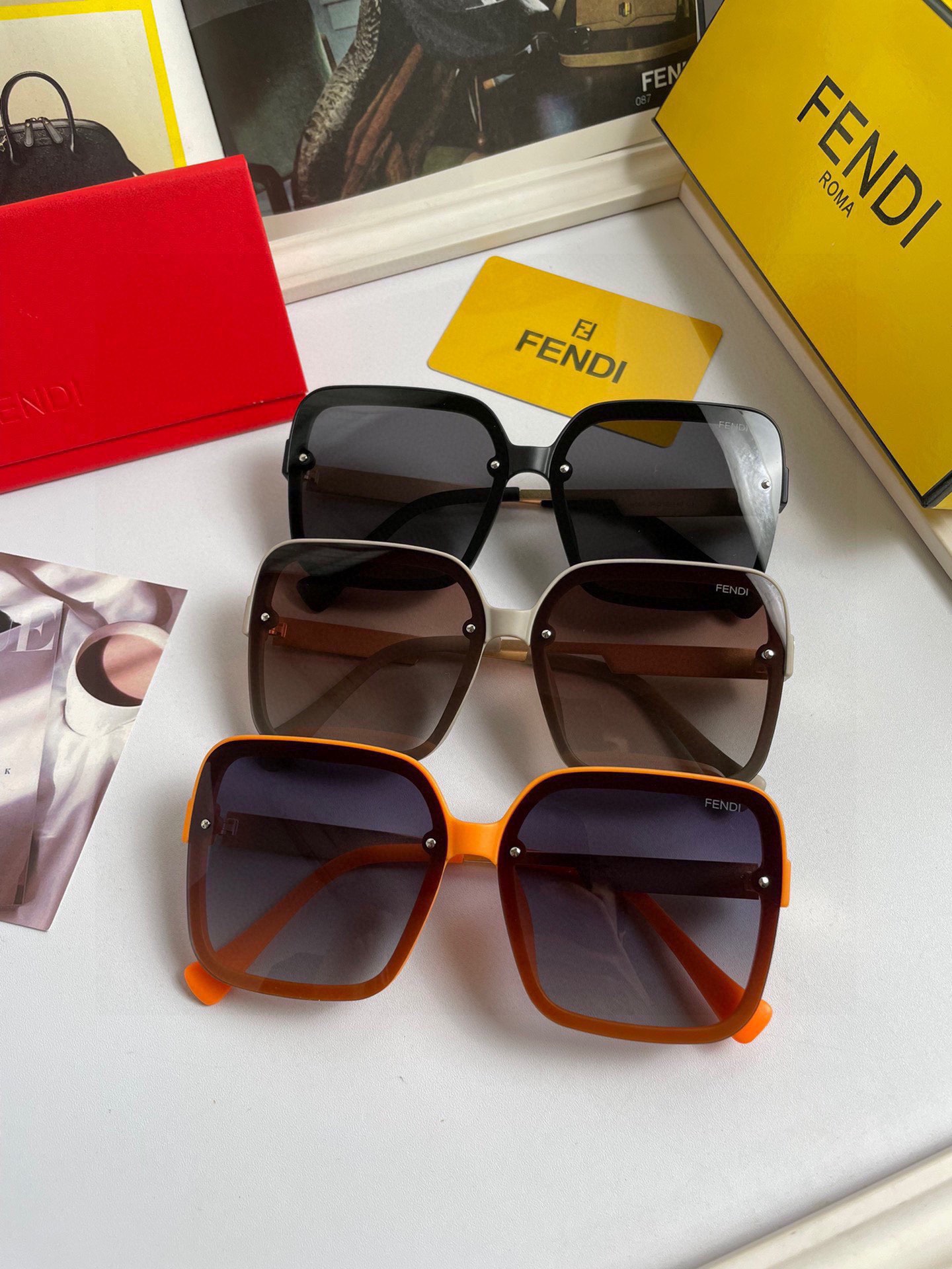 FENDI(フェンディ ) サングラス 24706-BRAND OFF