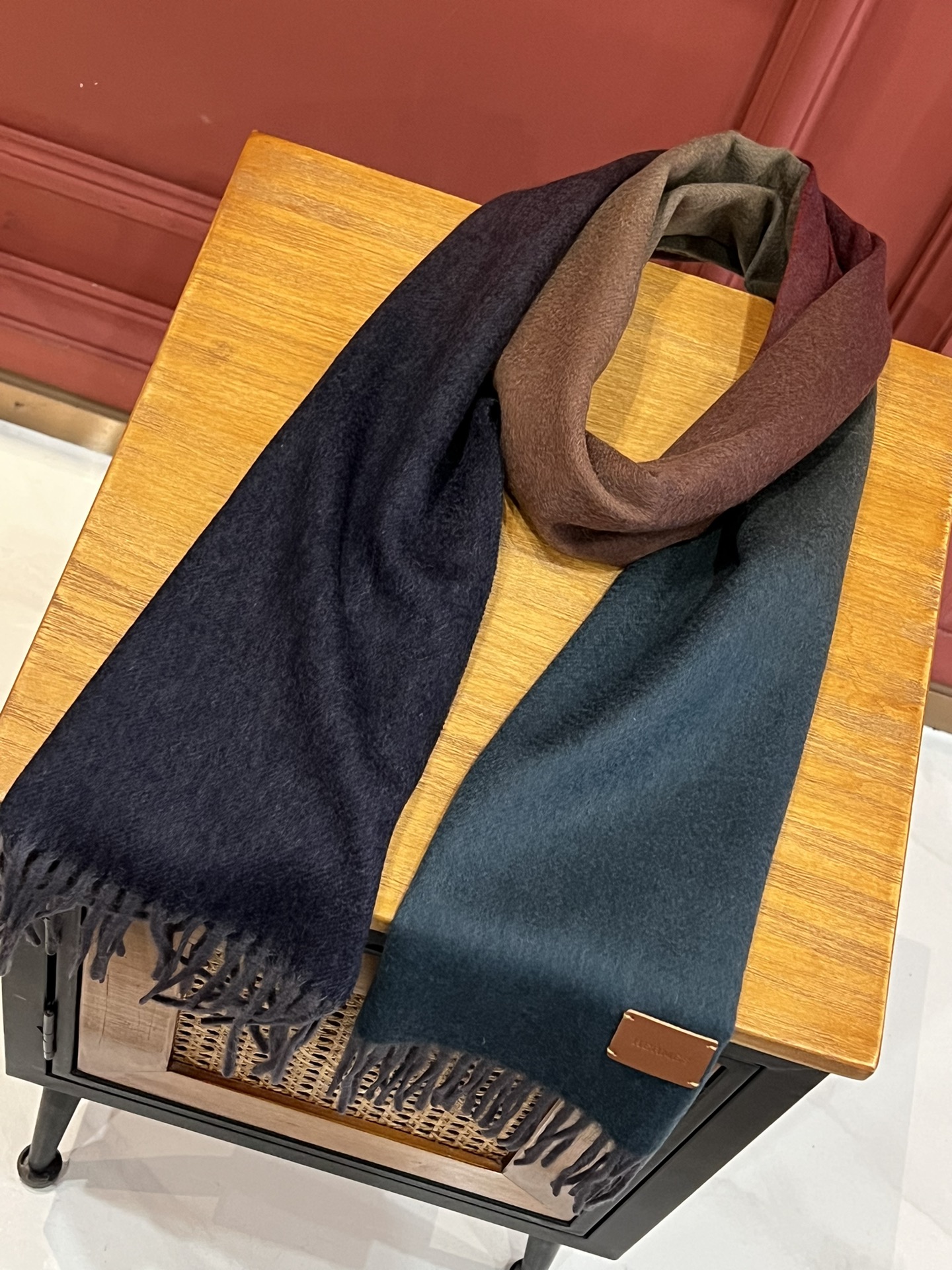 【HERMES エルメス 】スカーフ   32*190CM  241109-BRAND OFF