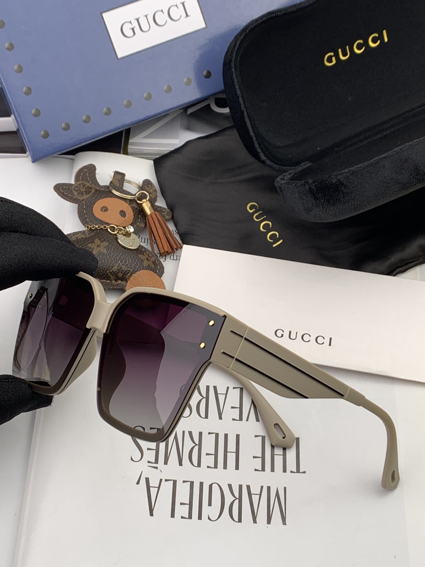 GUCCI(クッチ ) サングラス-BRAND OFF