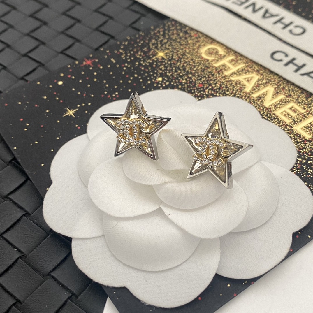 【CHANEL】 シャネル   ファッションスタイルのイヤリング-BRAND OFF