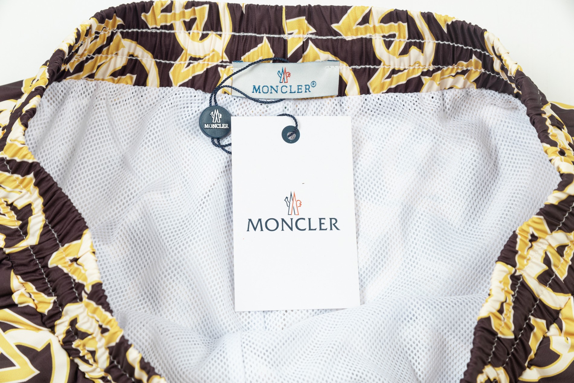 【MONCLER 公式旗艦店】モンクレール ショートパンツ  ご好評に付き再入荷！-BRAND OFF