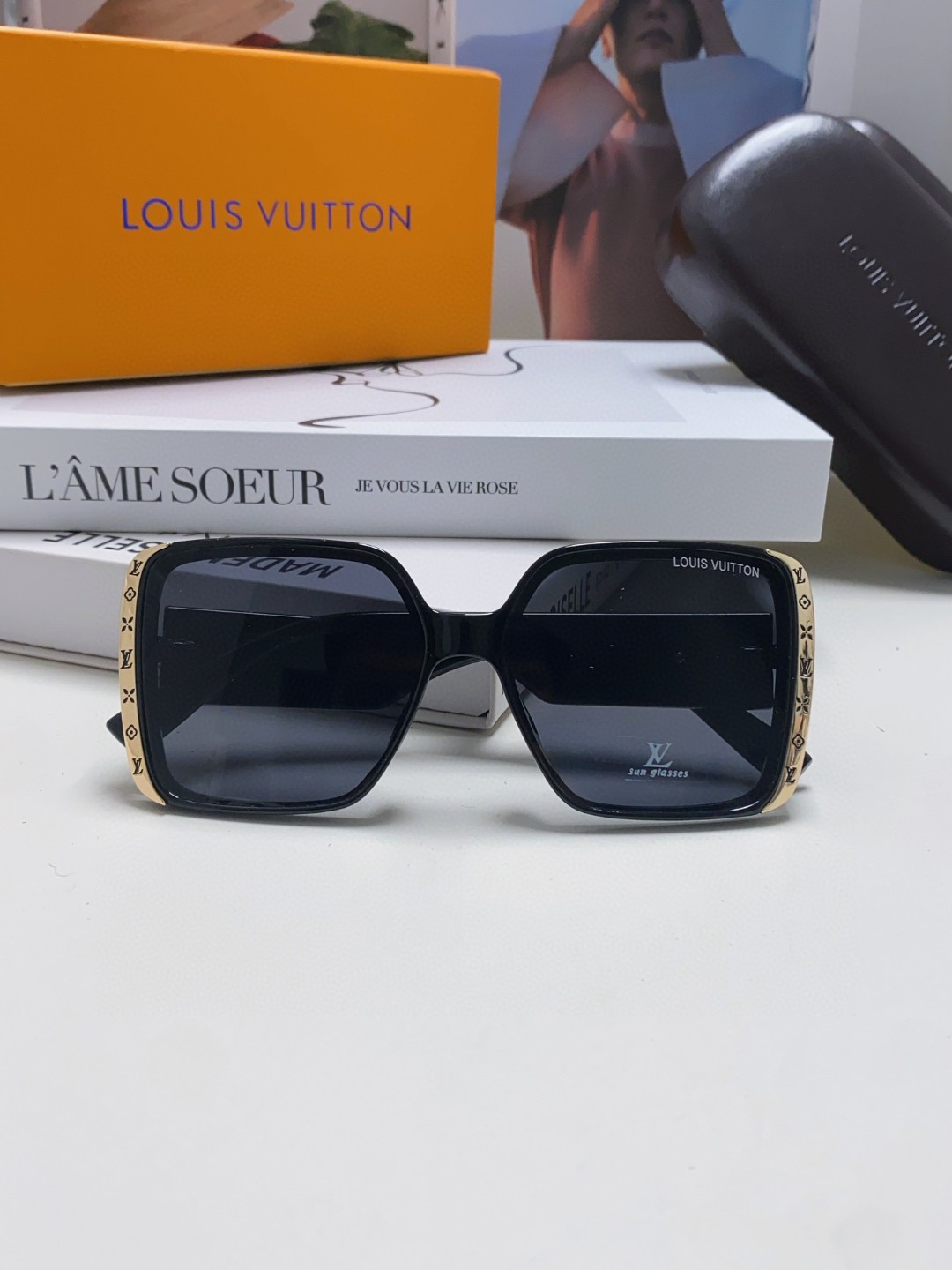 LOUIS VUITTON(ルイヴィトン) サングラス-BRAND OFF