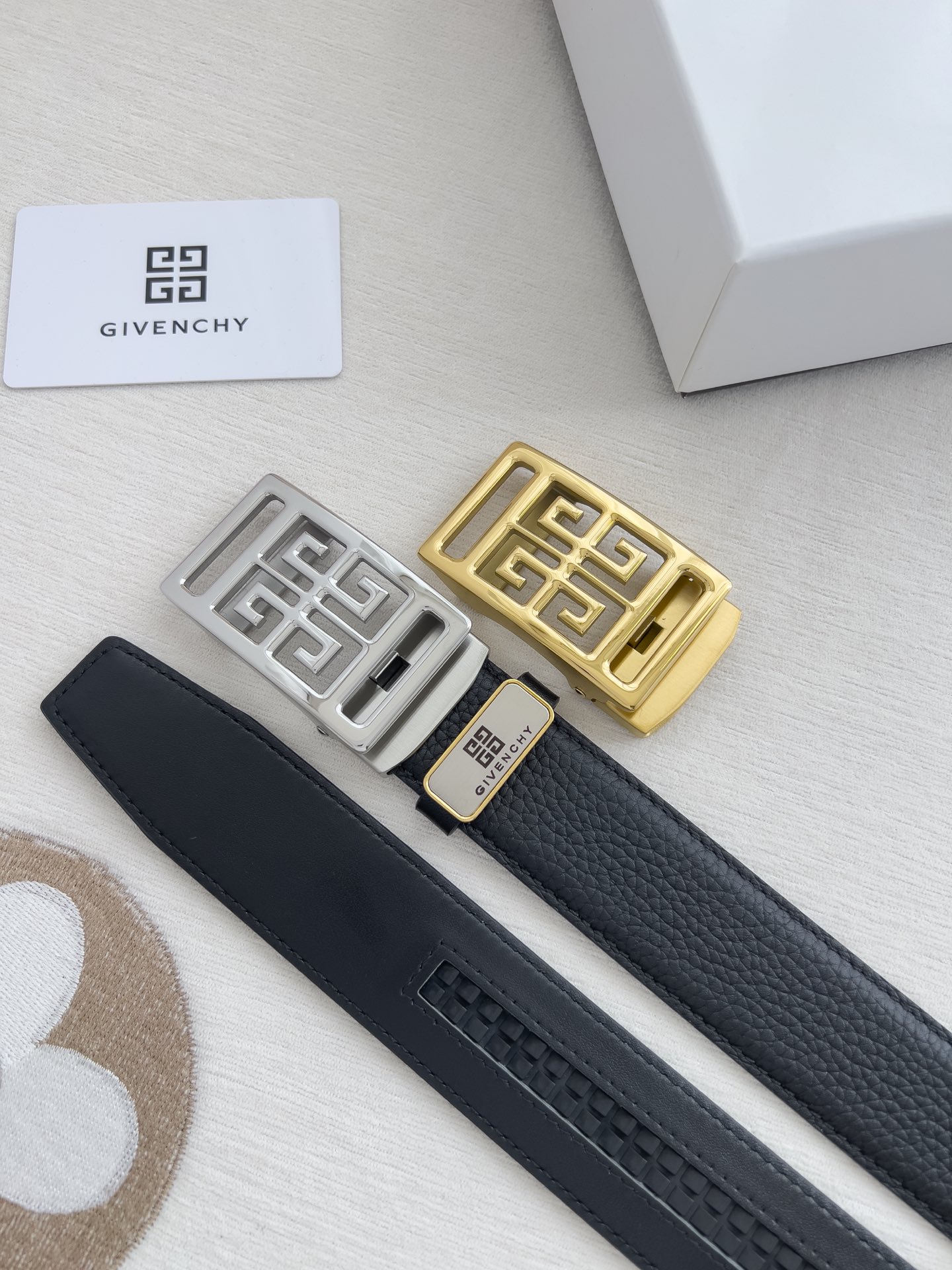【GIVENCHY】(ジバンシー) 3.5cmベルト メンズ 240903-BRAND OFF