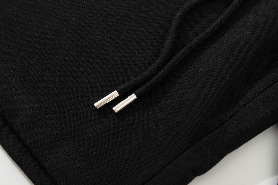 【LOEWE 公式旗艦店】ロエベ   ショートパンツご好評に付き再入荷！-BRAND OFF