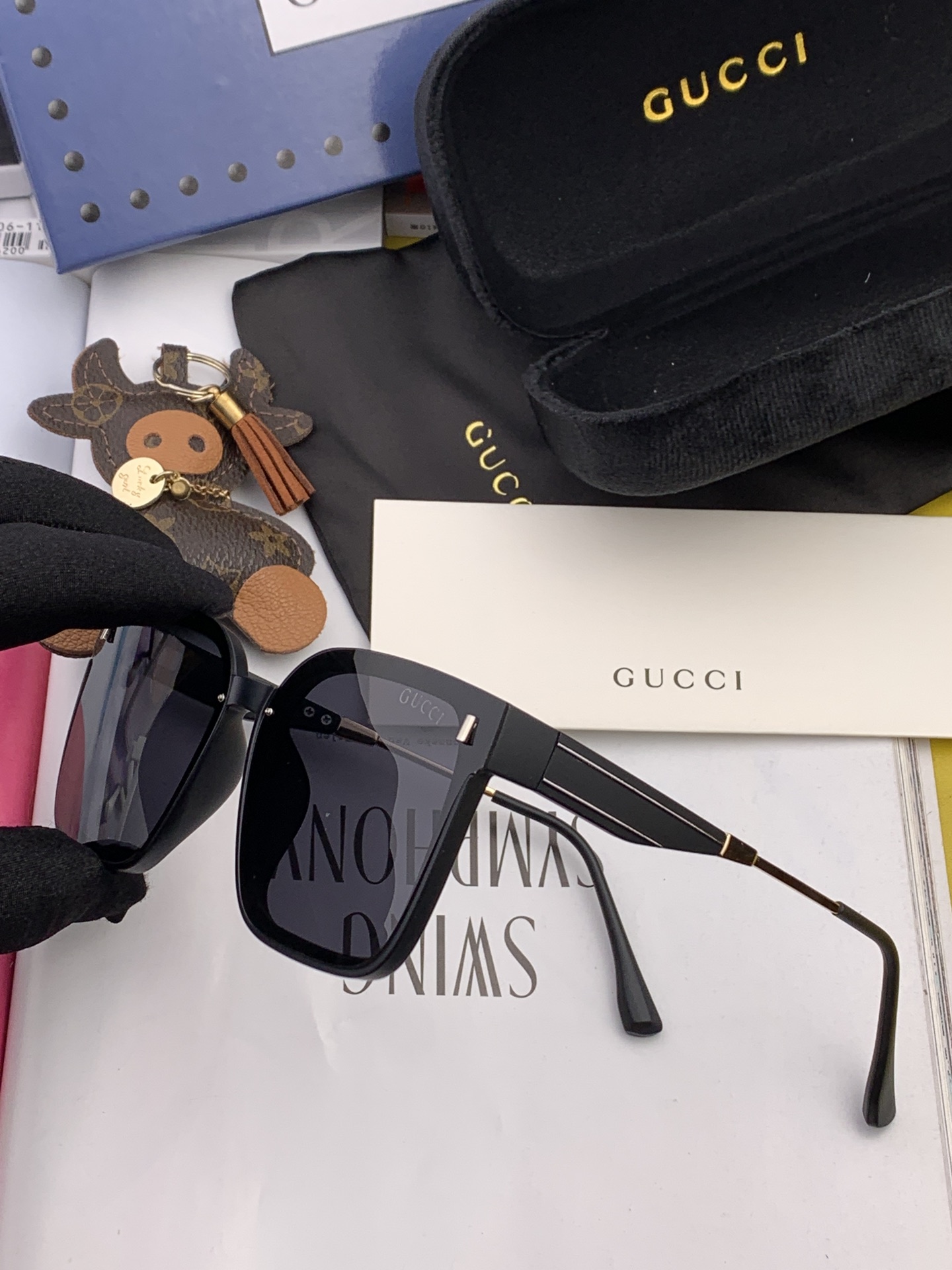 GUCCI(クッチ ) サングラス-BRAND OFF