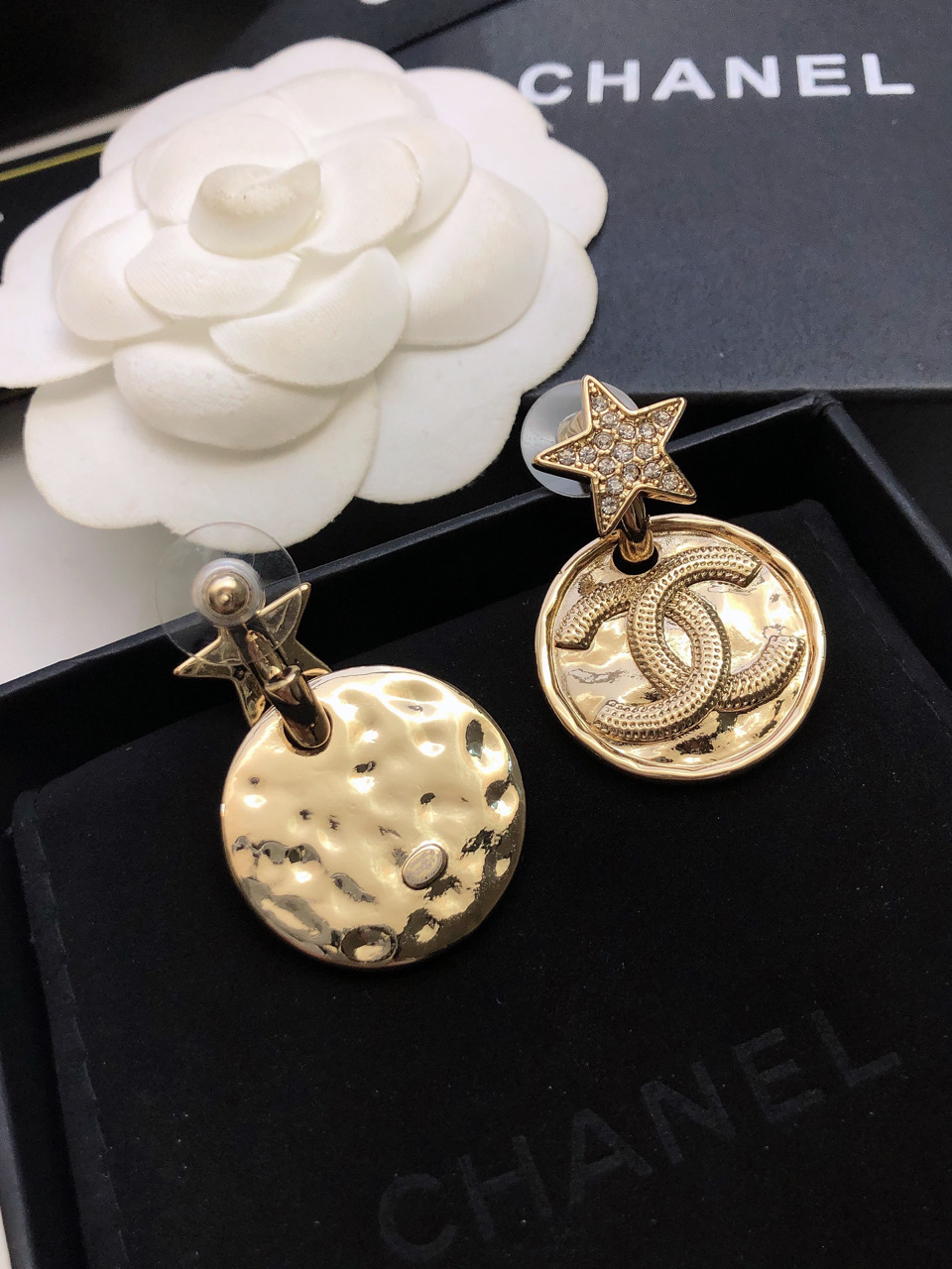 【CHANEL】 シャネル   ファッションスタイルのイヤリング-BRAND OFF