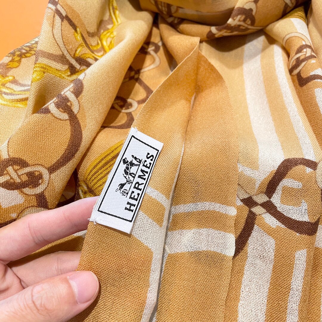 【HERMES エルメス 】スカーフ32*190CM-BRAND OFF