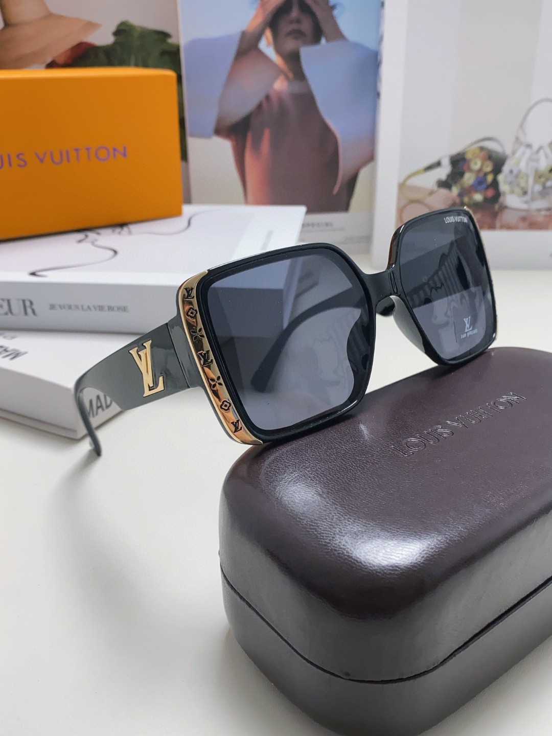 LOUIS VUITTON(ルイヴィトン) サングラス-BRAND OFF