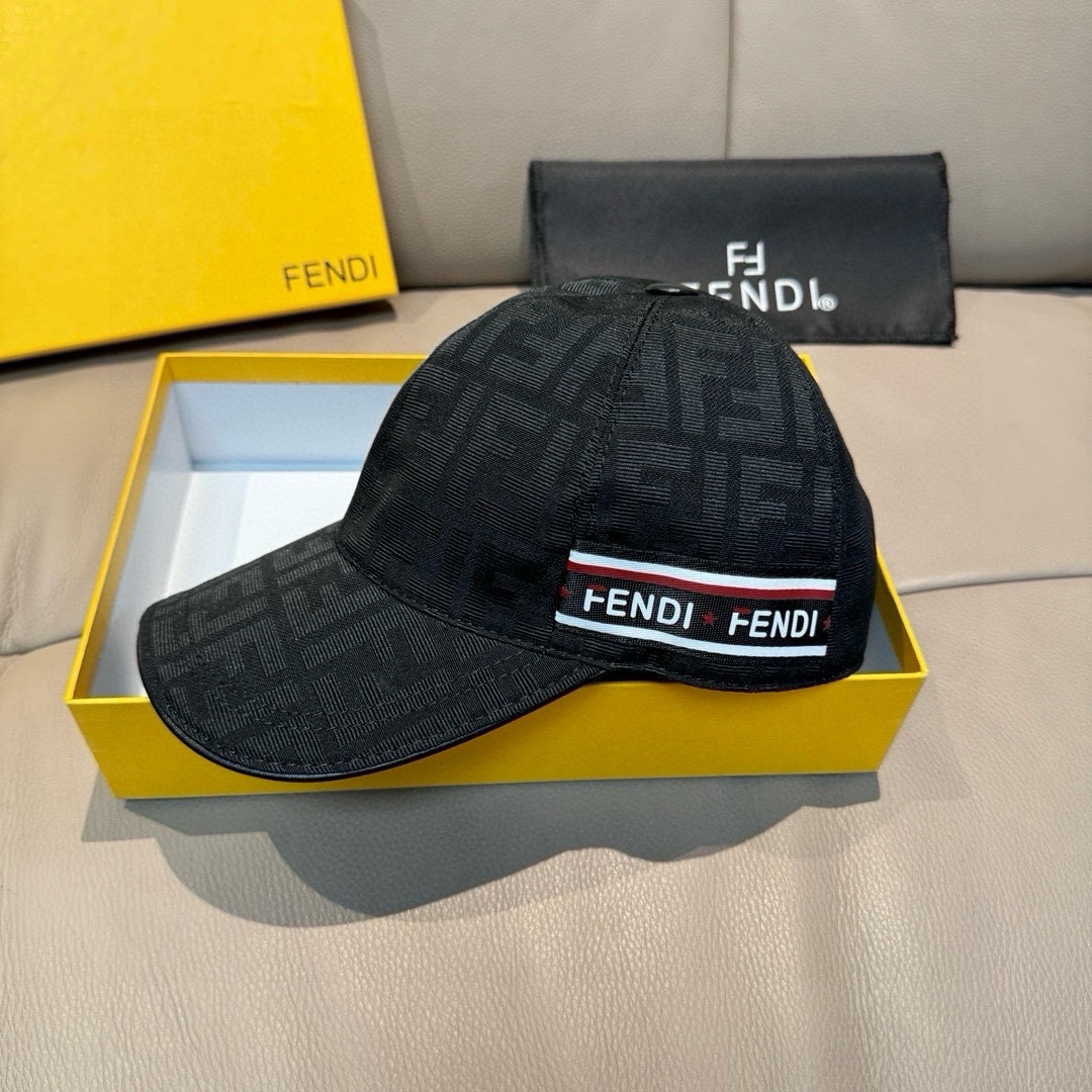 【2026】【FENDI  フェンディ】【数量限定】 野球帽 / ハット   241125-BRAND OFF
