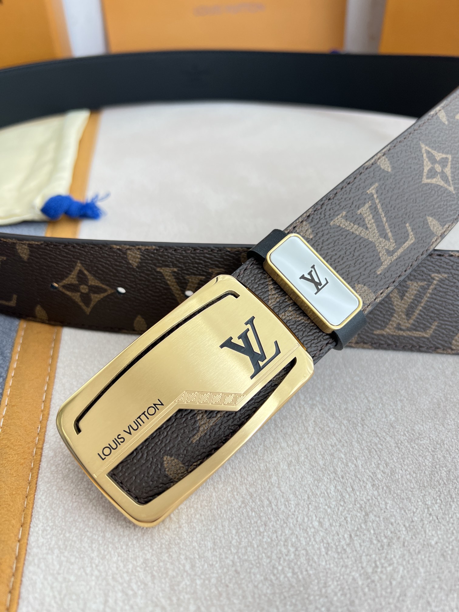 【LOUIS VUITTON】(ルイヴィトン) 3.8cm   ベルト メンズ-BRAND OFF