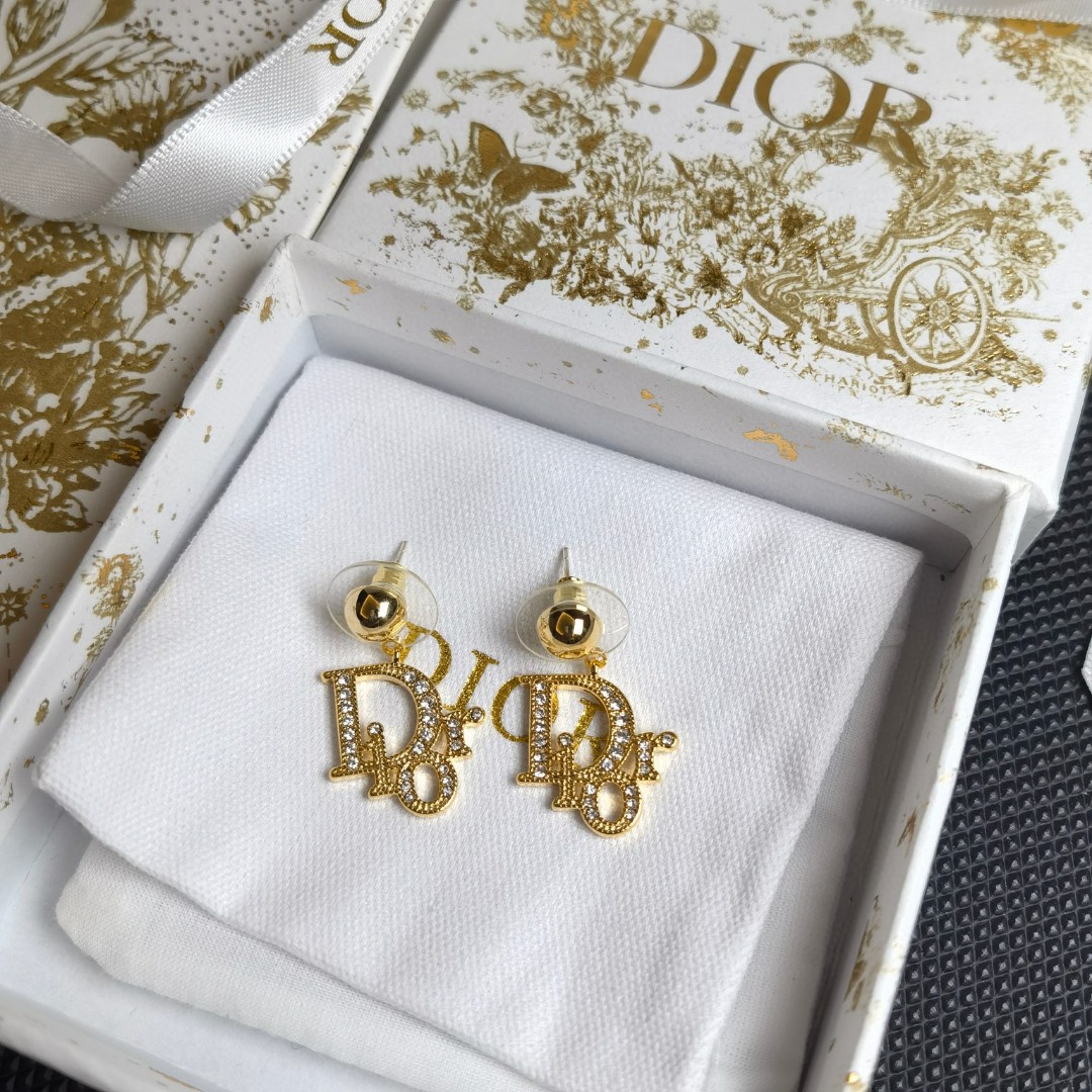 【2026】【DIOR】 ディオール  ファッションスタイルのイヤリング-BRAND OFF