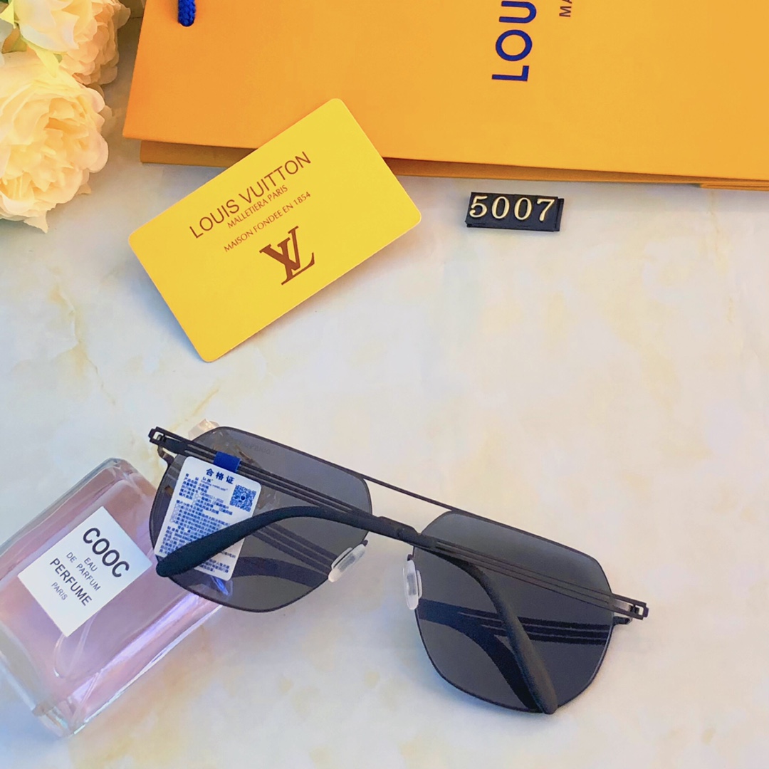 LOUIS VUITTON (ルイヴィトン) サングラス-BRAND OFF
