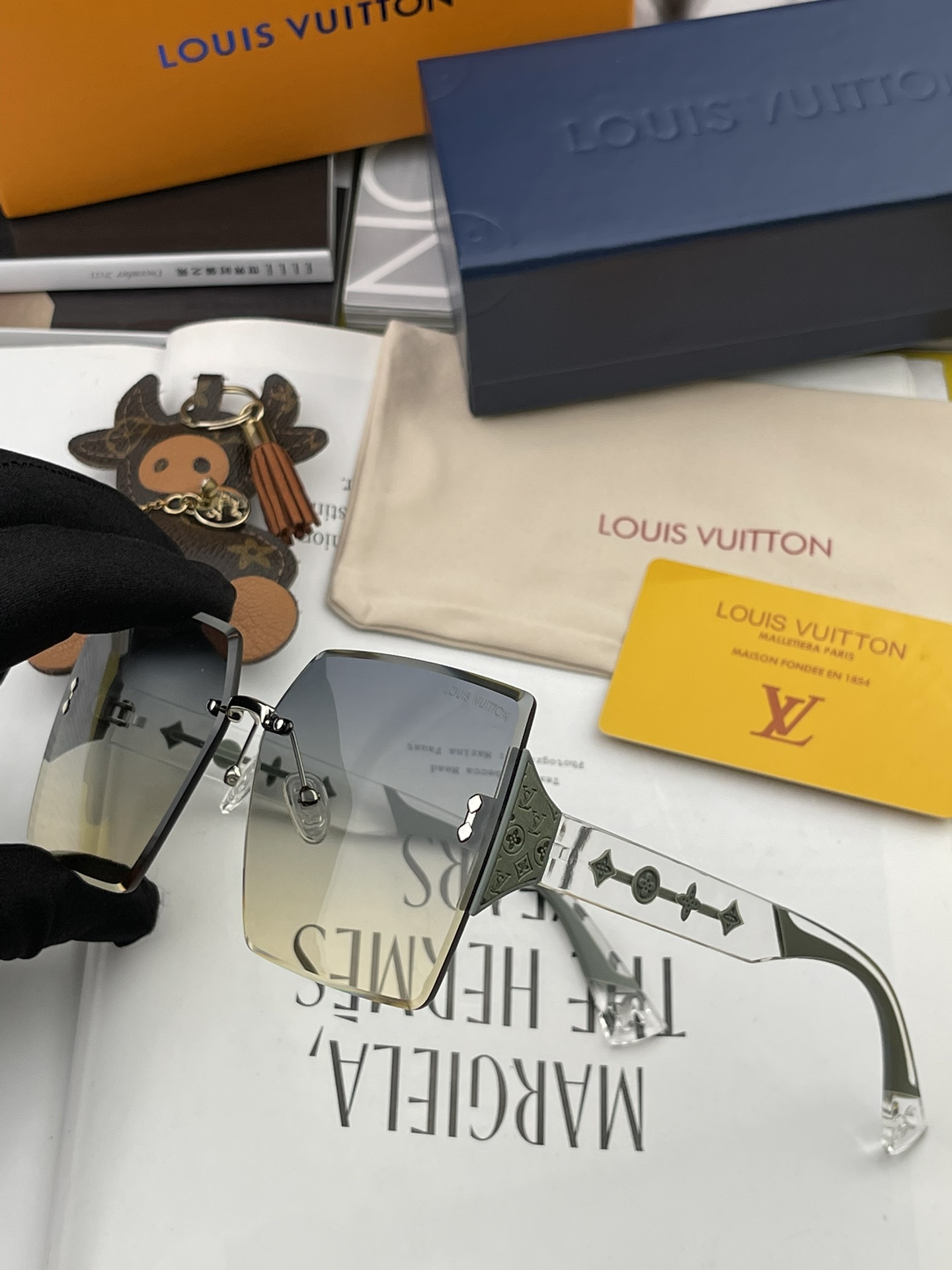LOUIS VUITTON (ルイヴィトン) サングラス-BRAND OFF