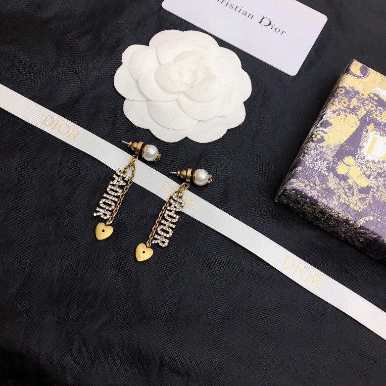 【DIOR】ディオール  ファッションスタイルのイヤリング-BRAND OFF