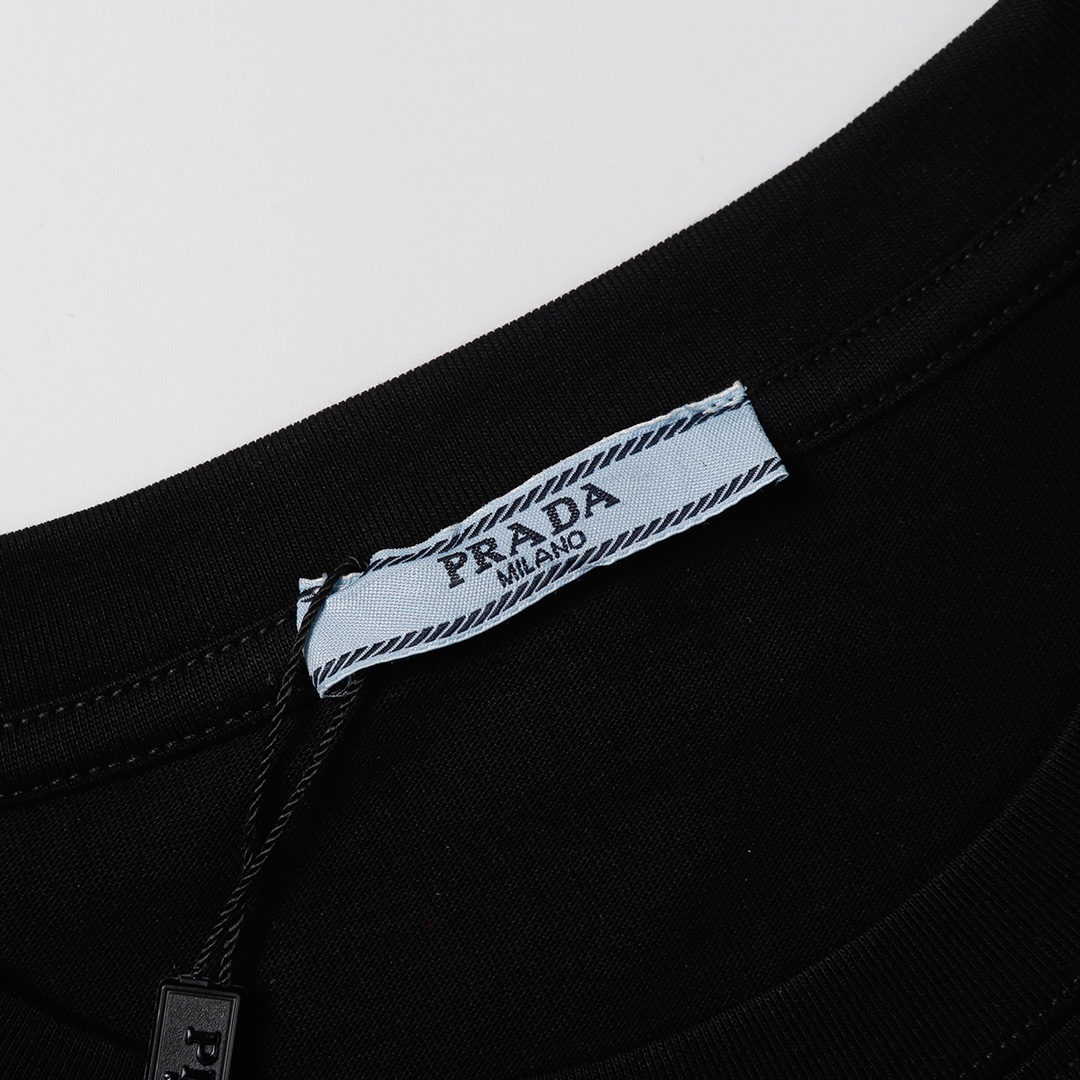 【PRADA  公式旗艦店】プラダ   Tシャツご好評に付き再入荷！-BRAND OFF