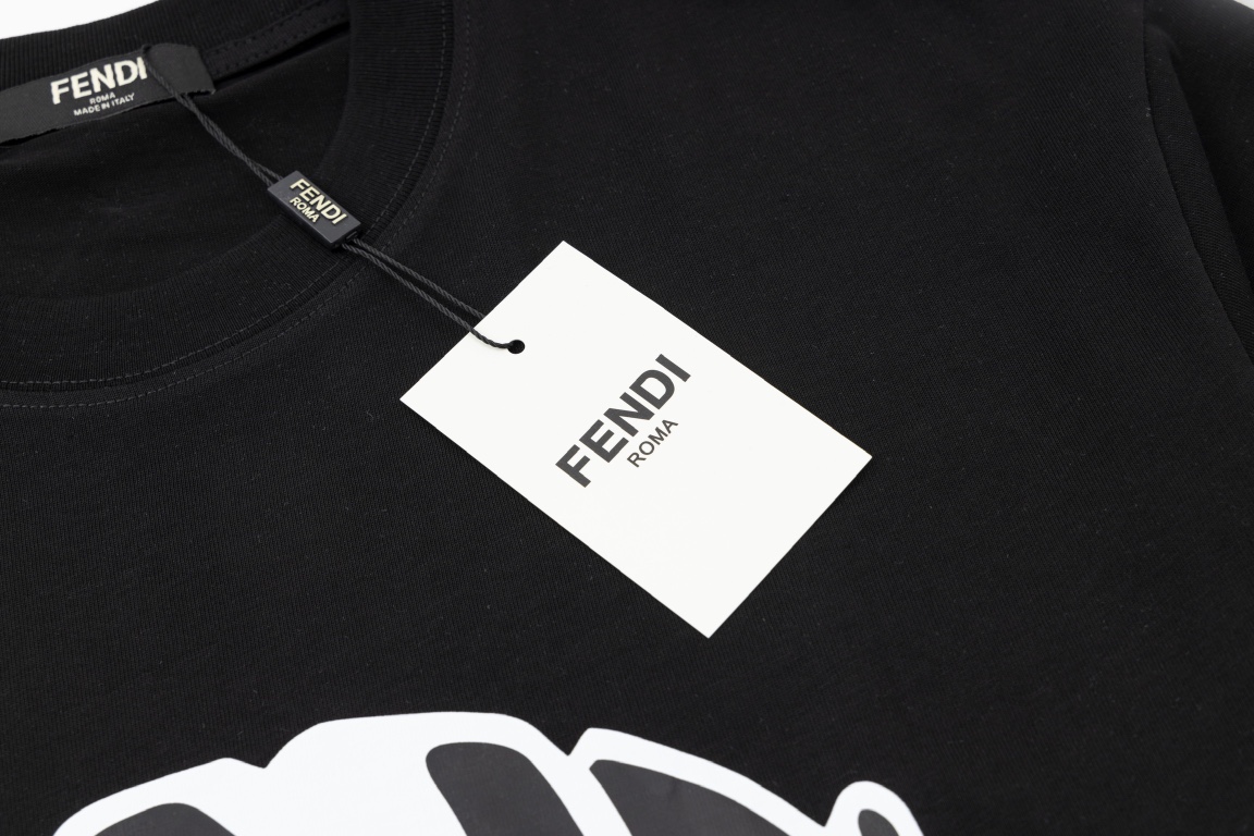 【2026】【FENDI  公式旗艦店】フェンディ   Tシャツご好評に付き再入荷！-BRAND OFF