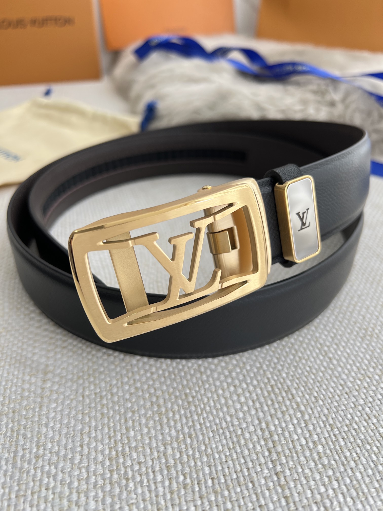 【LOUIS VUITTON】(ルイヴィトン) 3.5cmベルト メンズ-BRAND OFF