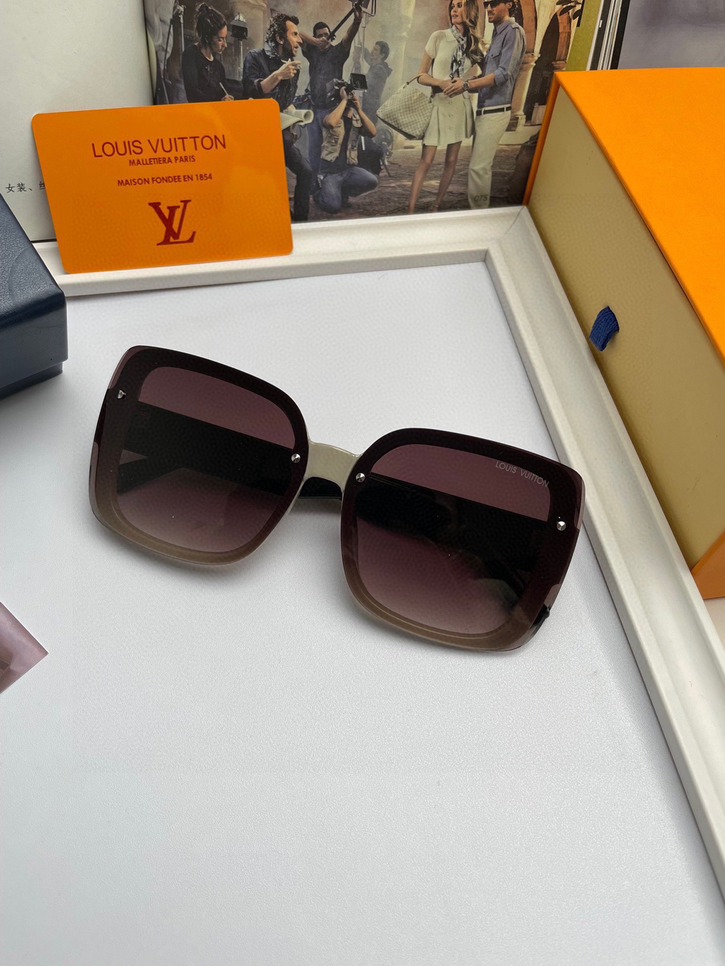 LOUIS VUITTON (  ルイヴィトン ) サングラス-BRAND OFF