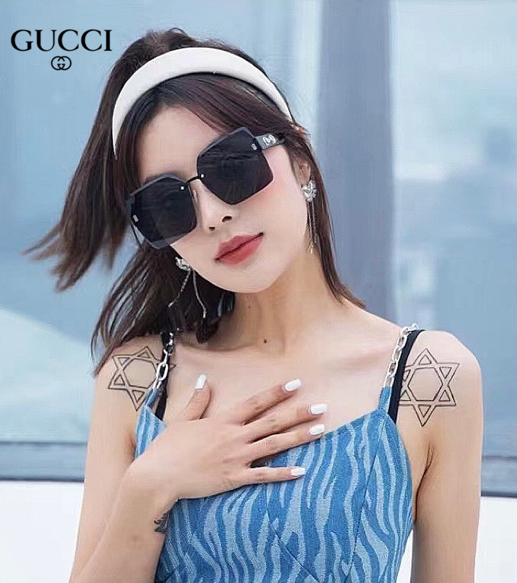 GUCCI( グッチ ) サングラス-BRAND OFF