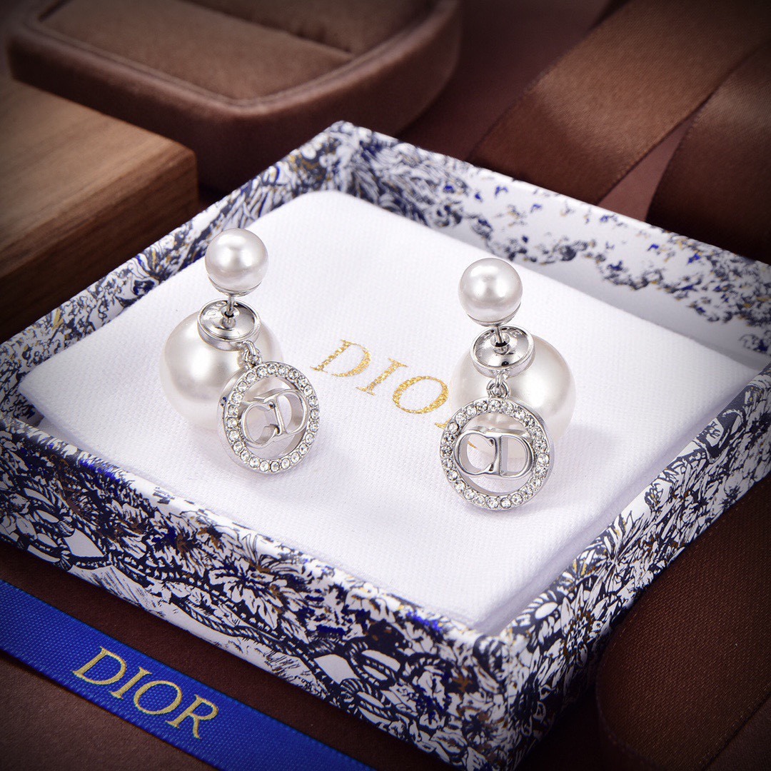 【2026】【DIOR】 ディオール   ファッションスタイルのイヤリング-BRAND OFF