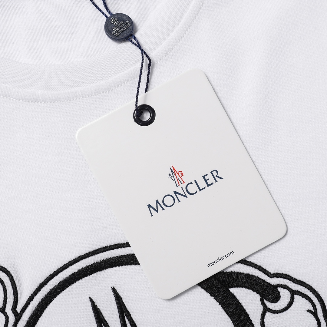 【2026】【MONCLER 公式旗艦店】モンクレール   Tシャツ  ご好評に付き再入荷！-BRAND OFF