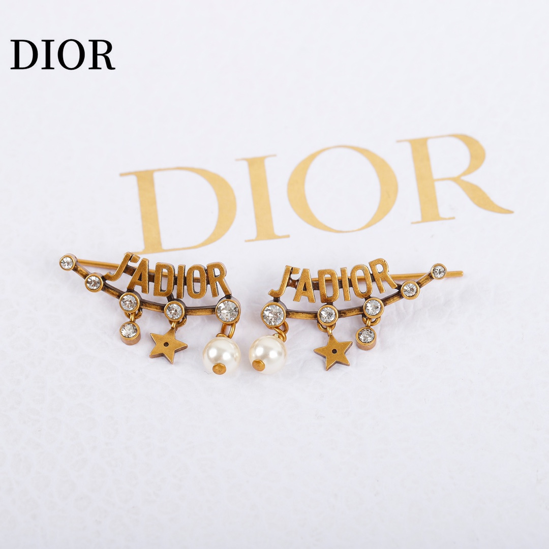 【DIOR】 ディオール   ファッションスタイルのイヤリング-BRAND OFF