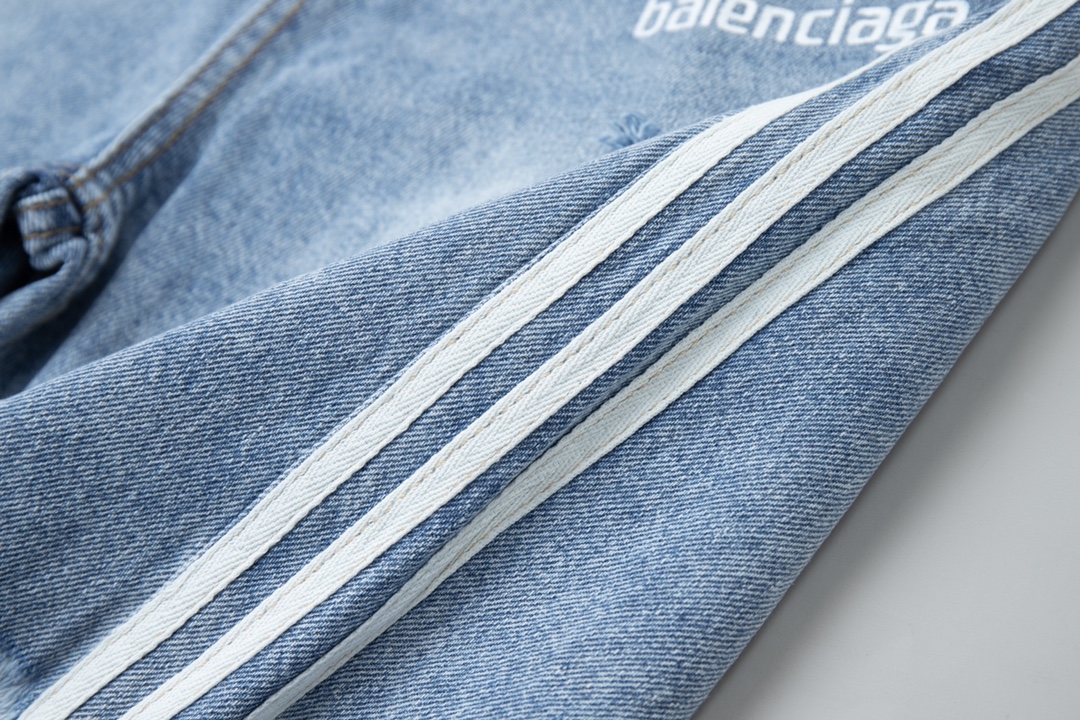 【2026】【BALENCIAGA  公式旗艦店】バレンシアガ   ショートパンツ  ご好評に付き再入荷！-BRAND OFF