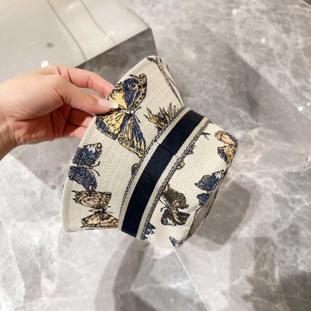 DIOR(ディオール )フィッシャーマンズハット-BRAND OFF