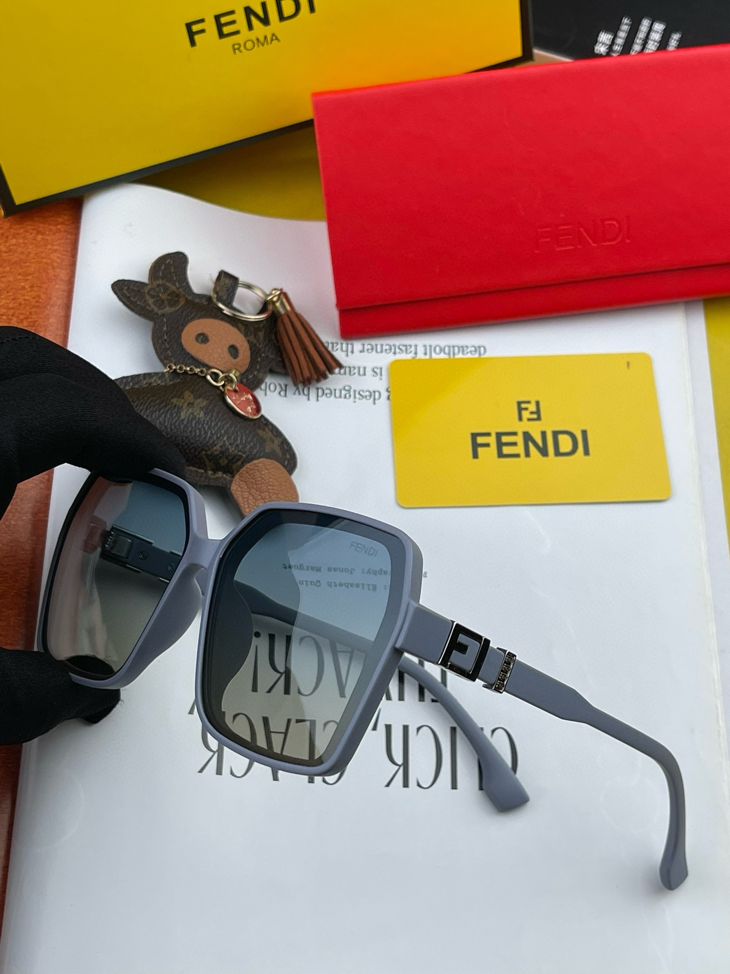 FENDI(フェンディ) サングラス-BRAND OFF