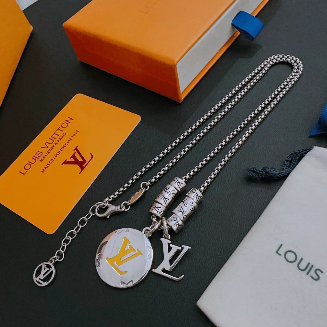 【LOUIS VUITTON】ネックレス、新しいネックレス万能シンプルファッションオーナメント  2472-BRAND OFF