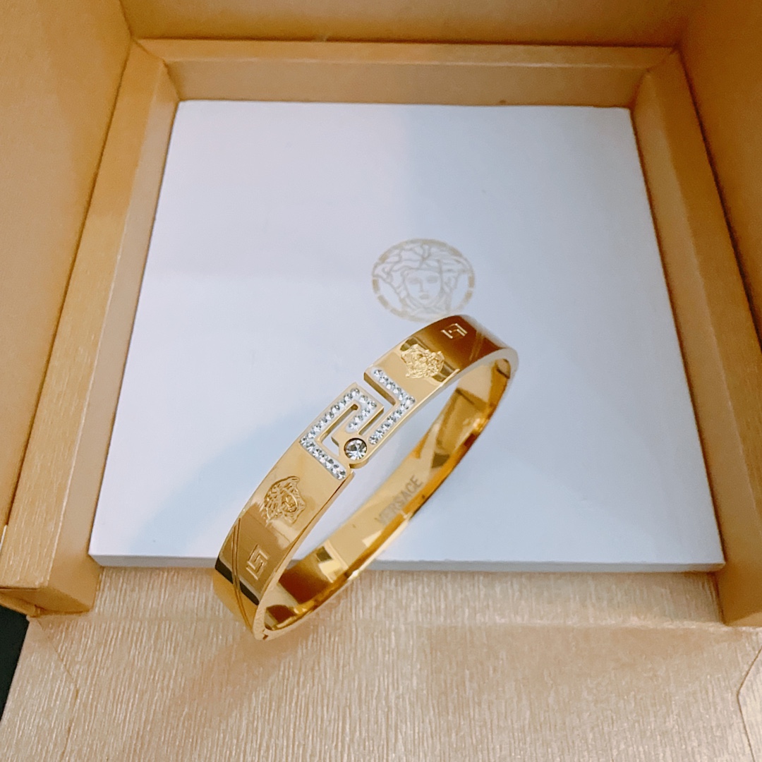 【2026】【VERSACE】ブレスレット、ファッションシンプルなスタイル 2474-BRAND OFF